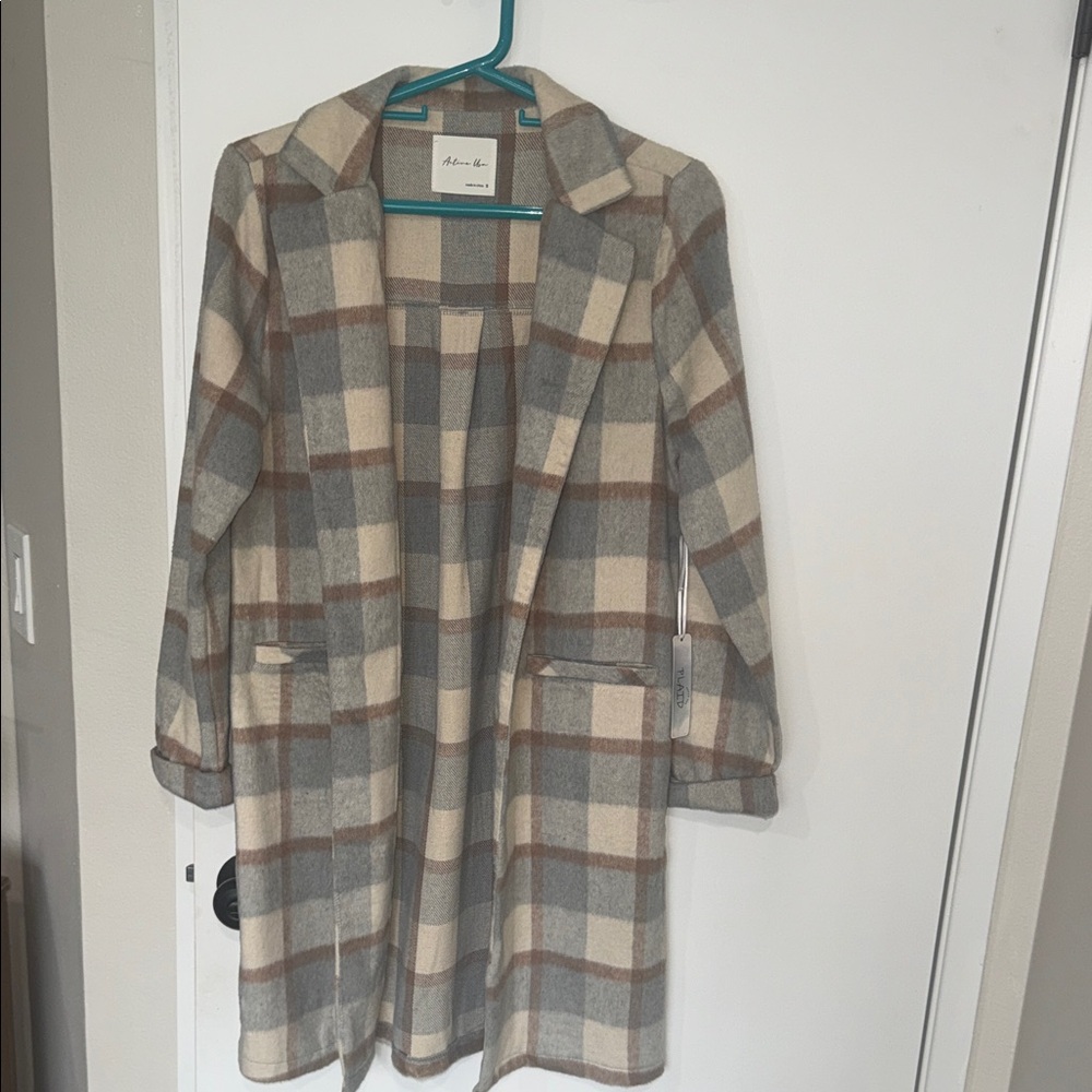 Madewell Plaid Trench Coat in Gray and Tan